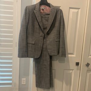 Tahari 4p pantsuit